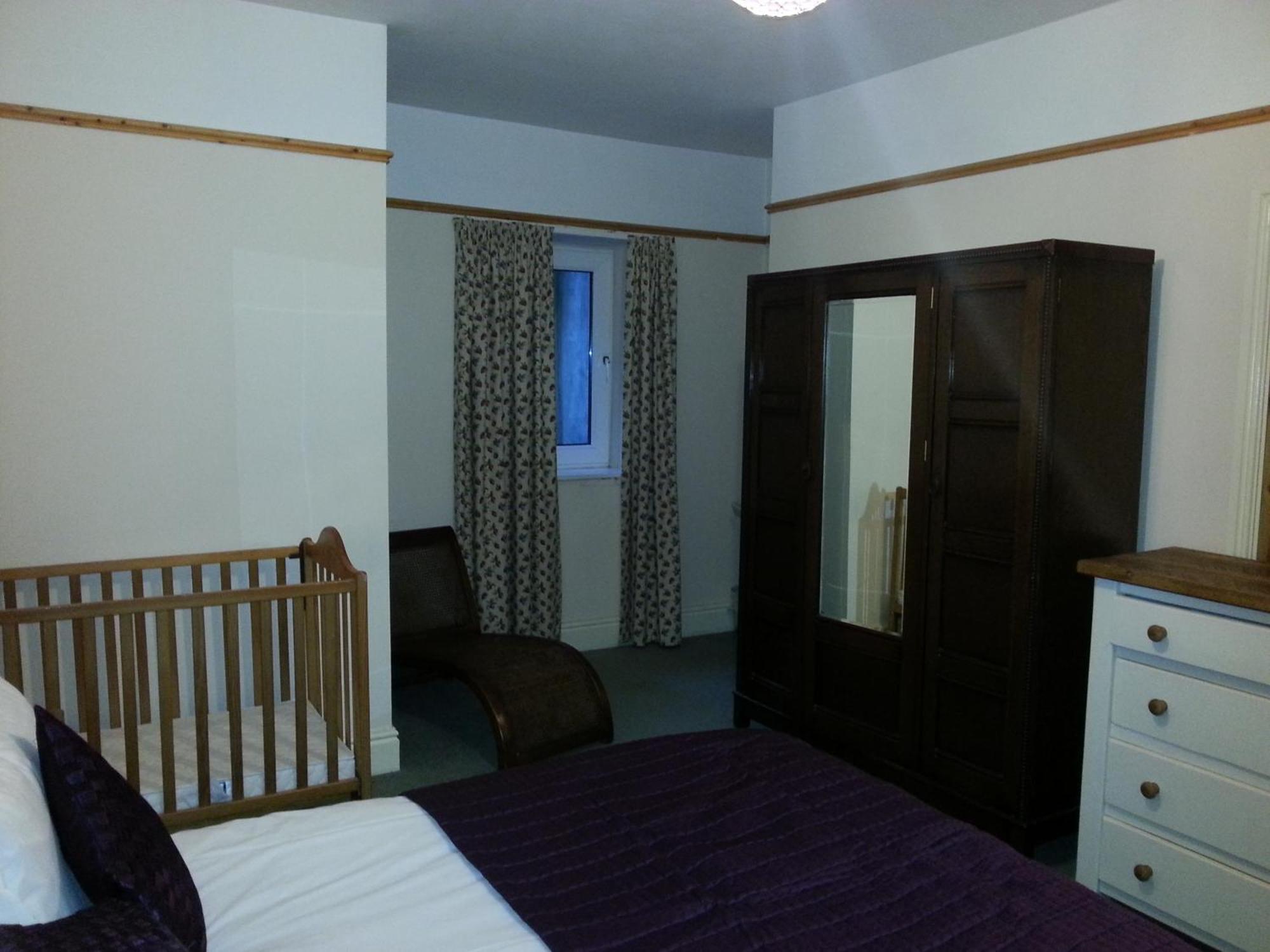 Hargate Hall Self Catering Apartment Бъкстън Стая снимка