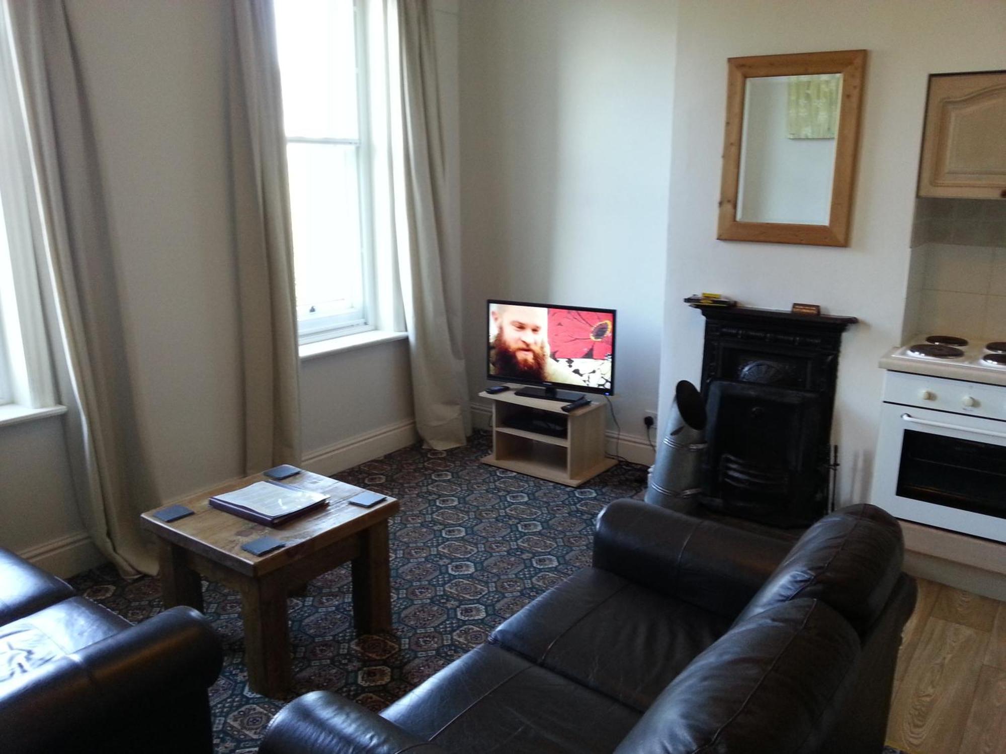 Hargate Hall Self Catering Apartment Бъкстън Стая снимка