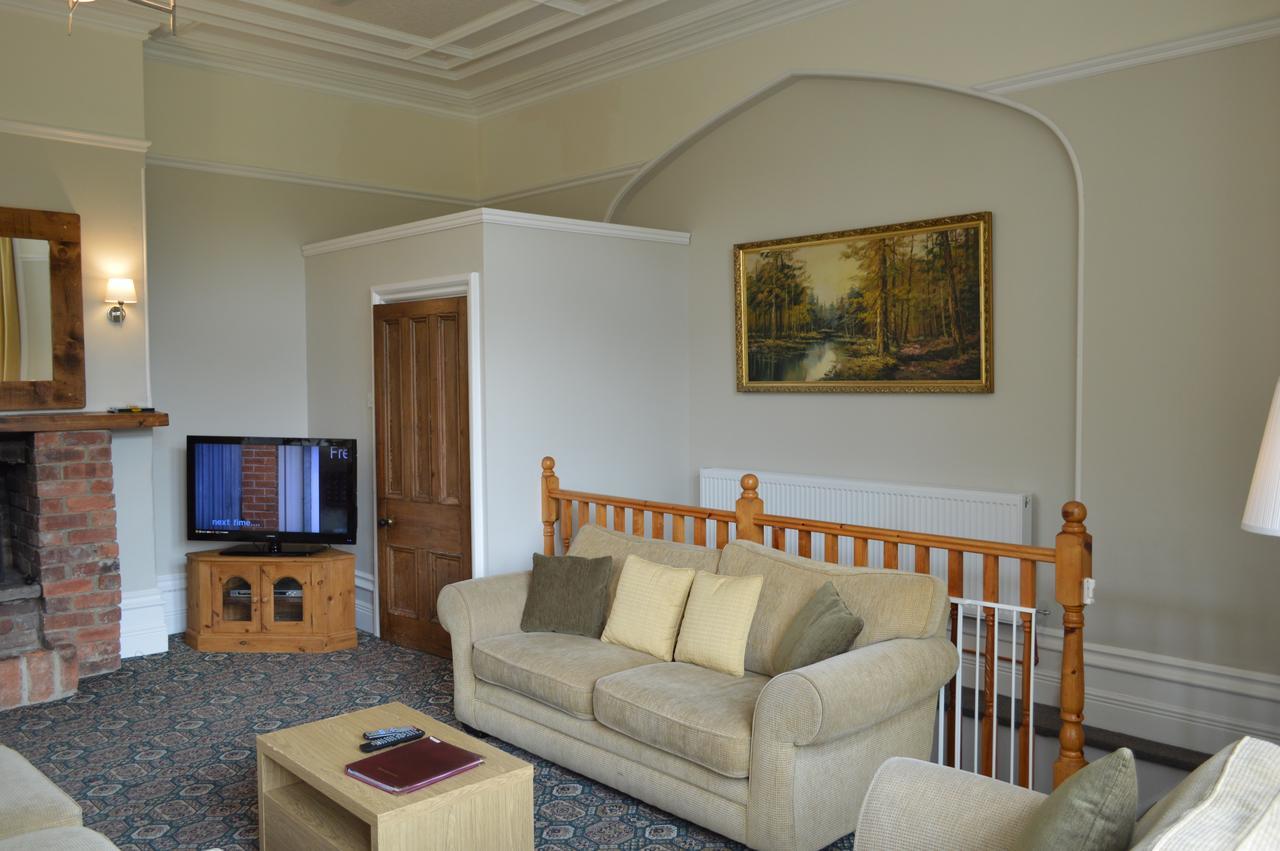 Hargate Hall Self Catering Apartment Бъкстън Екстериор снимка